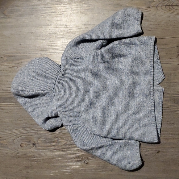 Baby GAP | Toddler Knitted Shark Sweater | Blue Shark | 12-18 Months - Picture 2 of 4